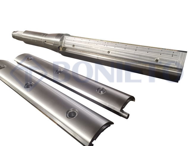 recoiler mandrel shaft and segment